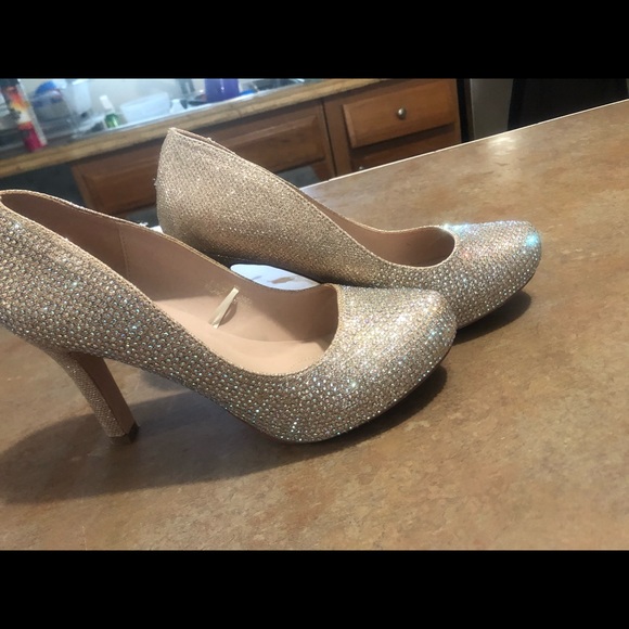 Agaci heels size 9 - Picture 1 of 3